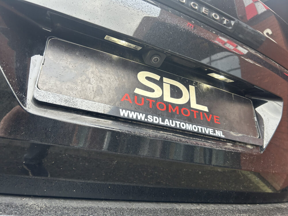 Peugeot 3008 1.6 HYbrid 225 Allure // FULL LED // NAVI + CARPLAY // CAMERA // CLIMA // PDC V+A // CRUISE 27