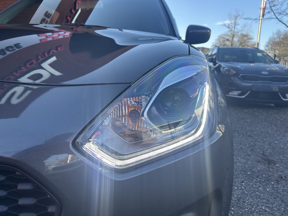 Suzuki Swift 1.2 Select Smart Hybrid // FULL LED // APPLE CARPLAY / ANDROID AUTO // CAMERA // ADAPTIVE CRUISE // STOELVERWARMING 25