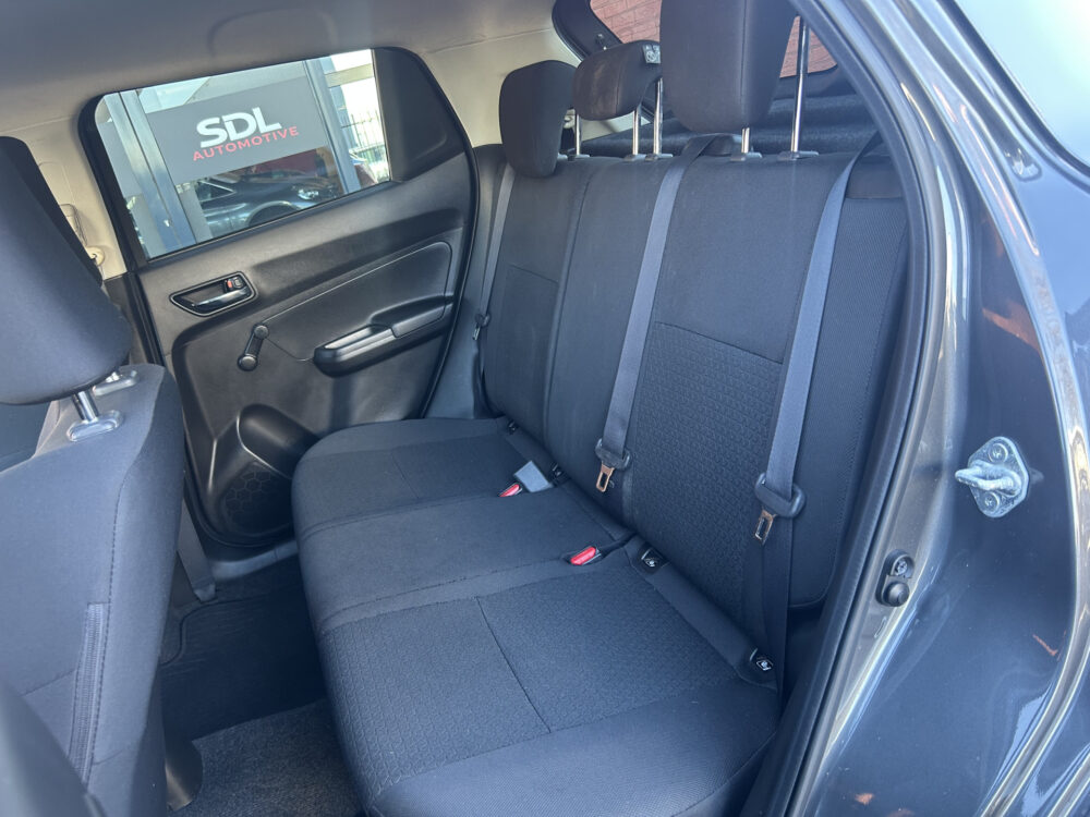 Suzuki Swift 1.2 Select Smart Hybrid // FULL LED // APPLE CARPLAY / ANDROID AUTO // CAMERA // ADAPTIVE CRUISE // STOELVERWARMING 29