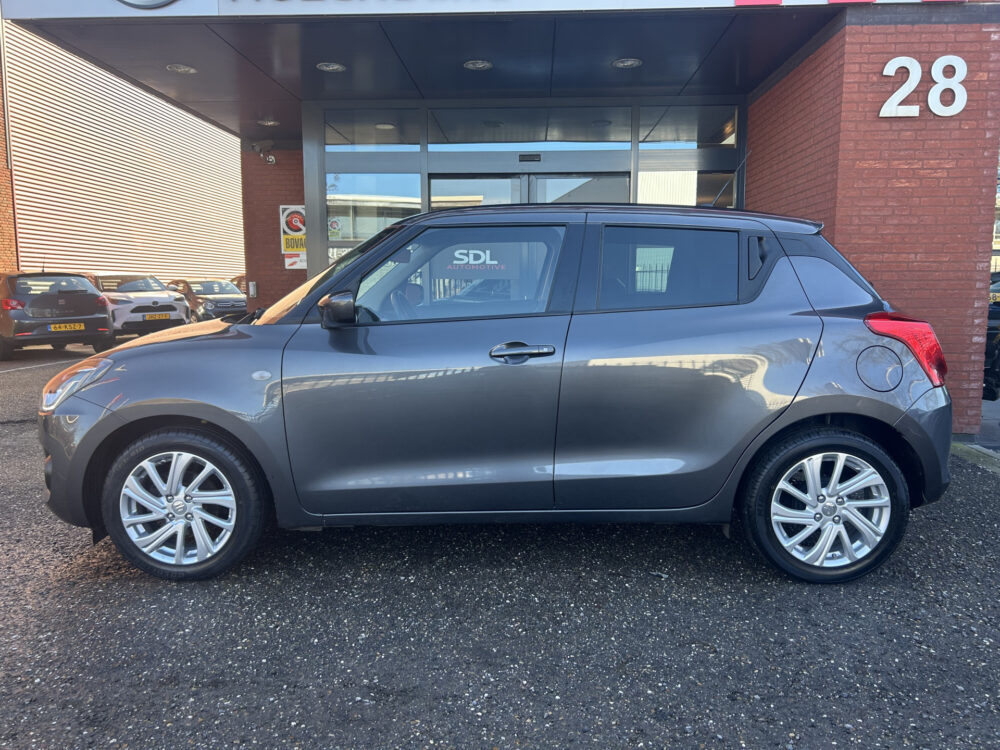 Suzuki Swift 1.2 Select Smart Hybrid // FULL LED // APPLE CARPLAY / ANDROID AUTO // CAMERA // ADAPTIVE CRUISE // STOELVERWARMING 3