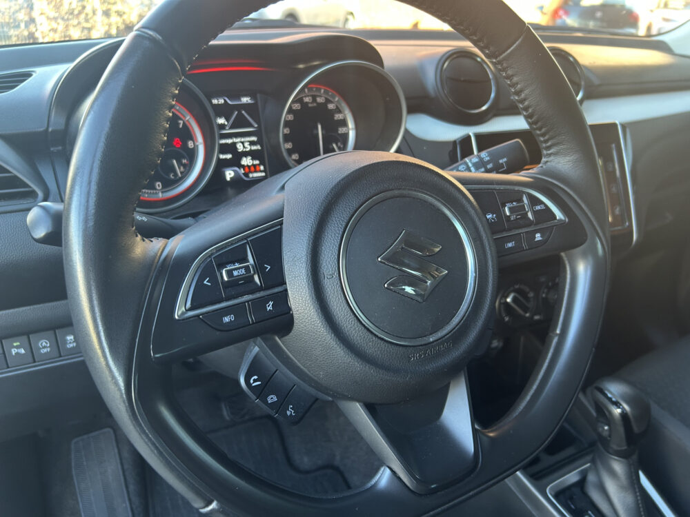 Suzuki Swift 1.2 Select Smart Hybrid // FULL LED // APPLE CARPLAY / ANDROID AUTO // CAMERA // ADAPTIVE CRUISE // STOELVERWARMING 6