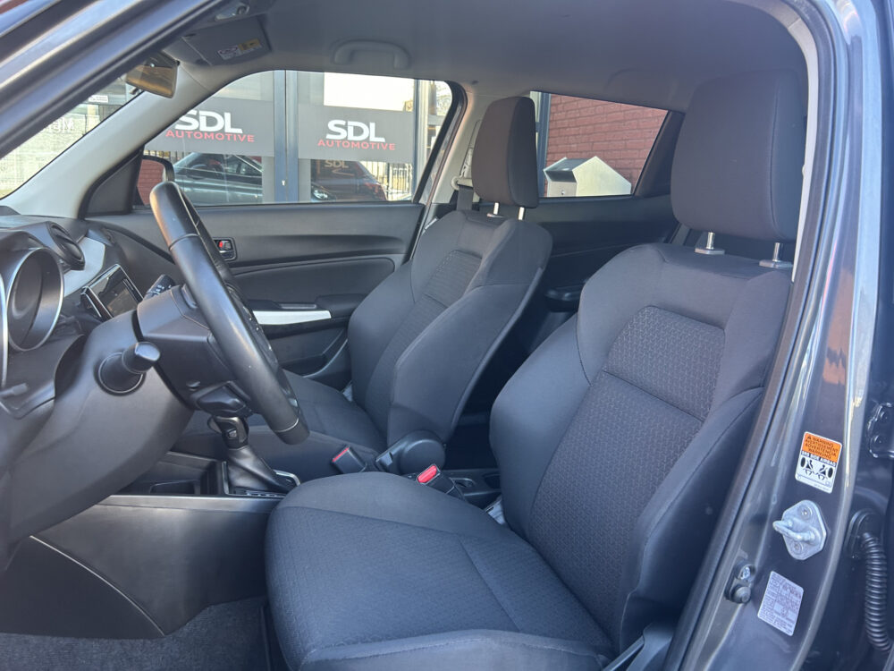 Suzuki Swift 1.2 Select Smart Hybrid // FULL LED // APPLE CARPLAY / ANDROID AUTO // CAMERA // ADAPTIVE CRUISE // STOELVERWARMING 8