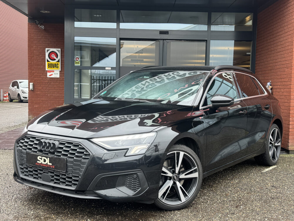 Audi A3 Sportback 40 TFSI e Business edition // S-LINE!! // NAVI // PDC // STOELVERWARMING // CRUISE // CLIMA // 1