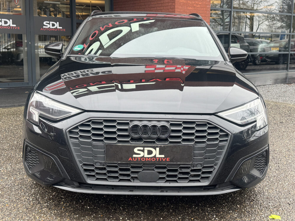 Audi A3 Sportback 40 TFSI e Business edition // S-LINE!! // NAVI // PDC // STOELVERWARMING // CRUISE // CLIMA // 5