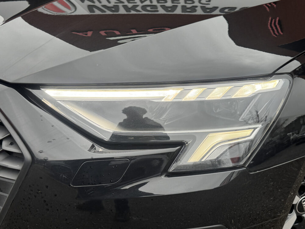 Audi A3 Sportback 40 TFSI e Business edition // S-LINE!! // NAVI // PDC // STOELVERWARMING // CRUISE // CLIMA // 7