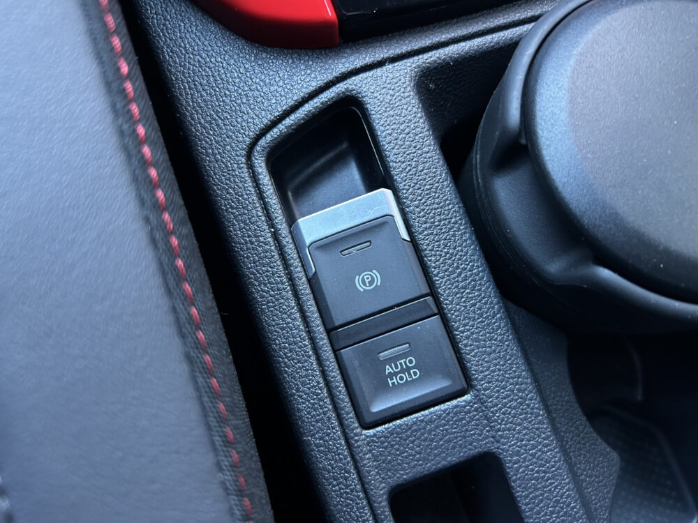 Volkswagen T-Roc 1.5 TSI Style // BEATS AUDIO // TREKHAAK // NAVI // PDC // ADAPTIVE CRUISE // APPLE CARPLAY - ANDROID AUTO // STOELVERWARMING // 18