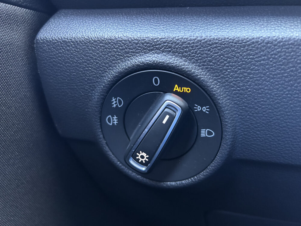 Volkswagen T-Roc 1.5 TSI Style // BEATS AUDIO // TREKHAAK // NAVI // PDC // ADAPTIVE CRUISE // APPLE CARPLAY - ANDROID AUTO // STOELVERWARMING // 23