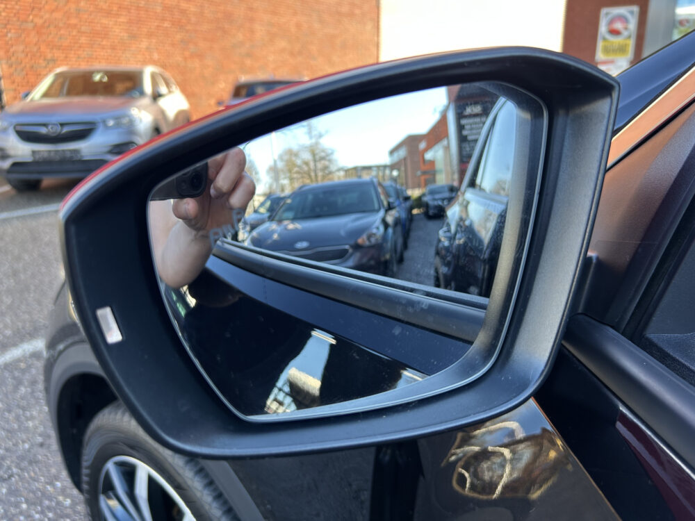 Volkswagen T-Roc 1.5 TSI Style // BEATS AUDIO // TREKHAAK // NAVI // PDC // ADAPTIVE CRUISE // APPLE CARPLAY - ANDROID AUTO // STOELVERWARMING // 26