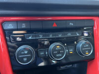 Volkswagen T-Roc 1.5 TSI Style // BEATS AUDIO // TREKHAAK // NAVI // PDC // ADAPTIVE CRUISE // APPLE CARPLAY - ANDROID AUTO // STOELVERWARMING // 50