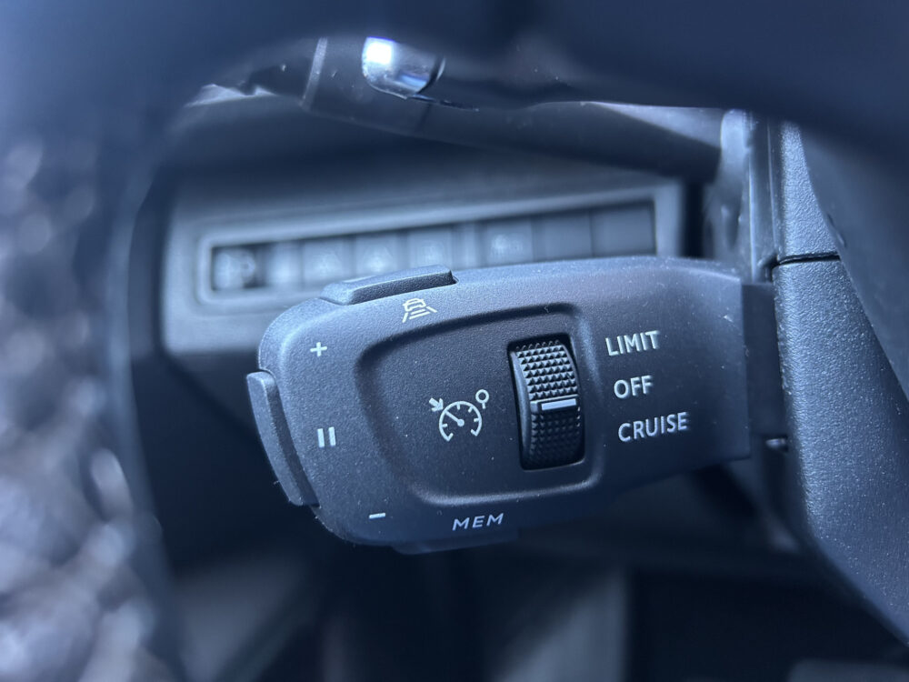 Peugeot 3008 1.6 HYbrid 225 Allure 1STE EIGENAAR!! // NAVI // APPLE CARPLAY - ANDROID AUTO // ADAPTIVE CRUISE // CAMERA // CLIMA // 12