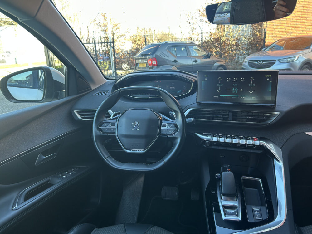 Peugeot 3008 1.6 HYbrid 225 Allure 1STE EIGENAAR!! // NAVI // APPLE CARPLAY - ANDROID AUTO // ADAPTIVE CRUISE // CAMERA // CLIMA // 7