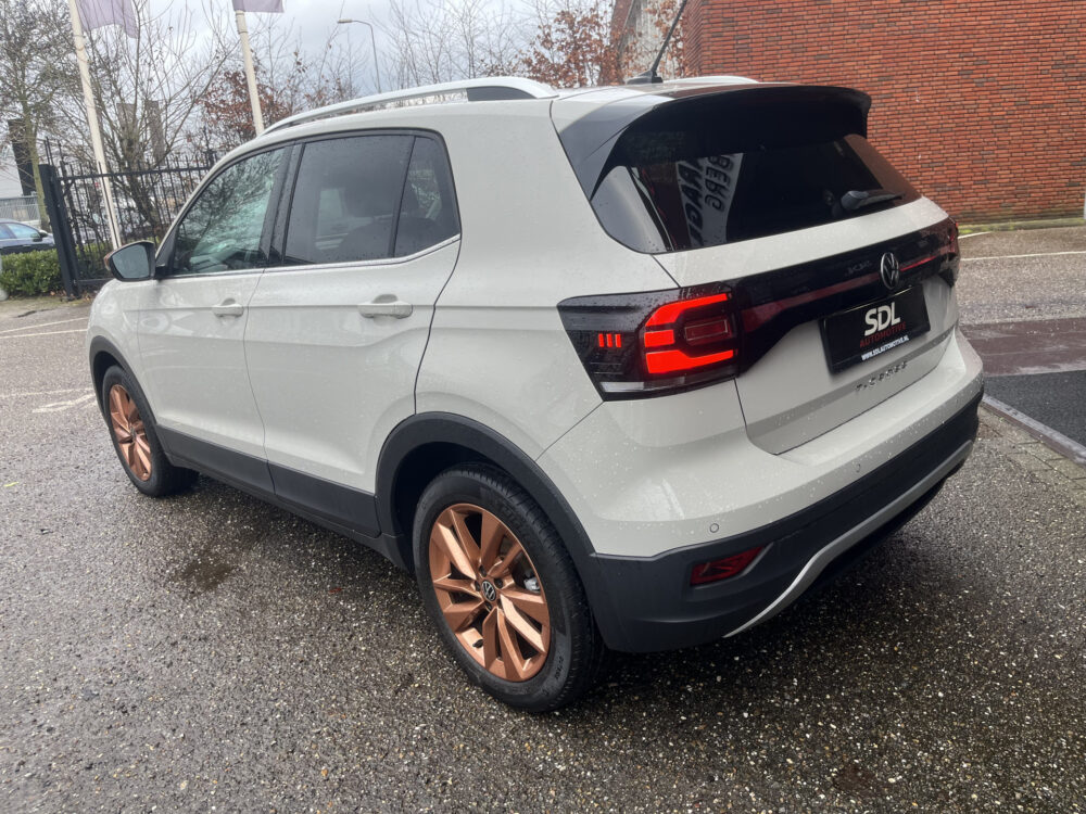 Volkswagen T-Cross 1.5 TSI Style // FULL LED // ADAP. CRUISE // VIRTUAL COCKPIT // CAMERA+SENSOREN // KEYLESS // NAVI+CARPLAY // 5