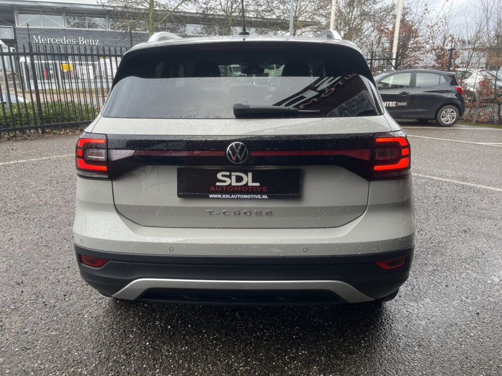 Volkswagen T-Cross 1.5 TSI Style // FULL LED // ADAP. CRUISE // VIRTUAL COCKPIT // CAMERA+SENSOREN // KEYLESS // NAVI+CARPLAY // 6