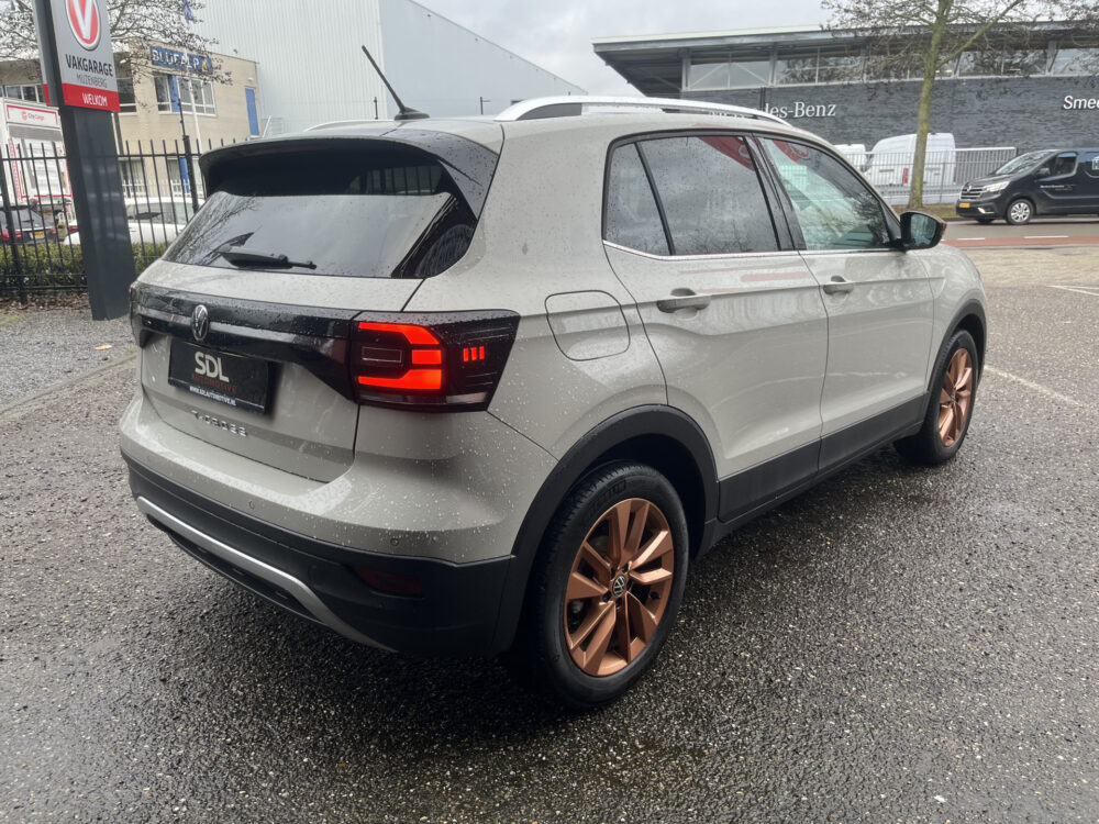 Volkswagen T-Cross 1.5 TSI Style // FULL LED // ADAP. CRUISE // VIRTUAL COCKPIT // CAMERA+SENSOREN // KEYLESS // NAVI+CARPLAY // 7