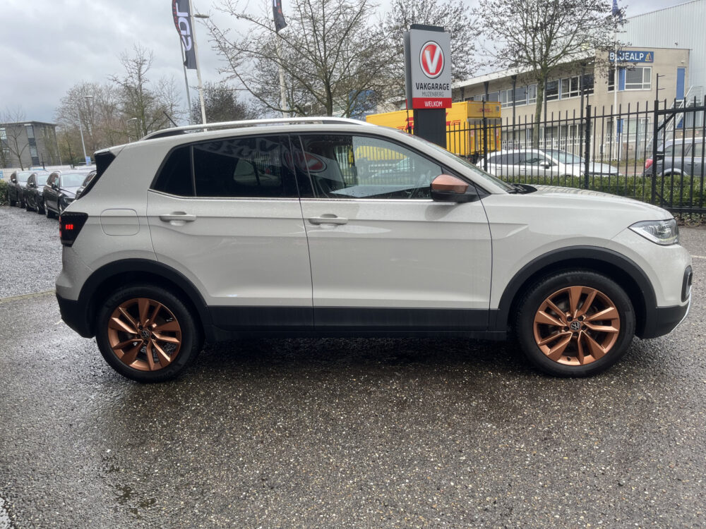 Volkswagen T-Cross 1.5 TSI Style // FULL LED // ADAP. CRUISE // VIRTUAL COCKPIT // CAMERA+SENSOREN // KEYLESS // NAVI+CARPLAY // 8