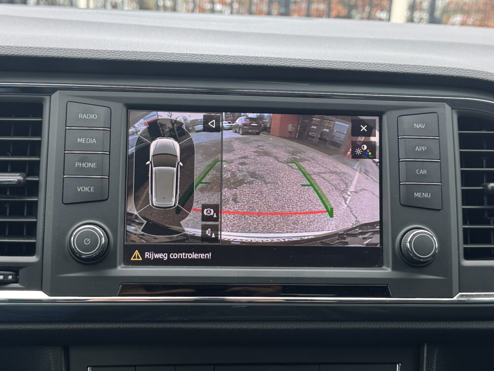 SEAT Ateca 1.4 EcoTSI Style // NAVI // TREKHAAK!! // ADAPTIVE CRUISE // CAMERA // DAB // ELEK. ACHTERKLEP // 17