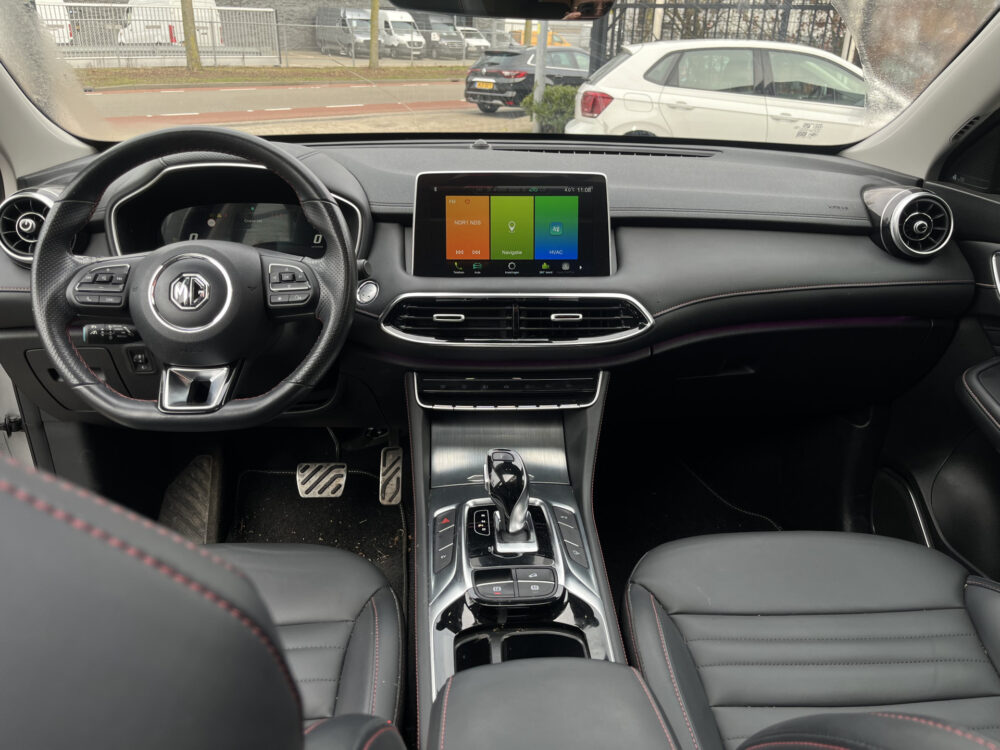 MG EHS 1.5 TGDI Luxury // SCHUIF-KANTELDAK // 360 CAMERA // ADAPT. CRUISE // ELEK.STOELEN+KLEP // DODEHOEK // KEYLESS // 20