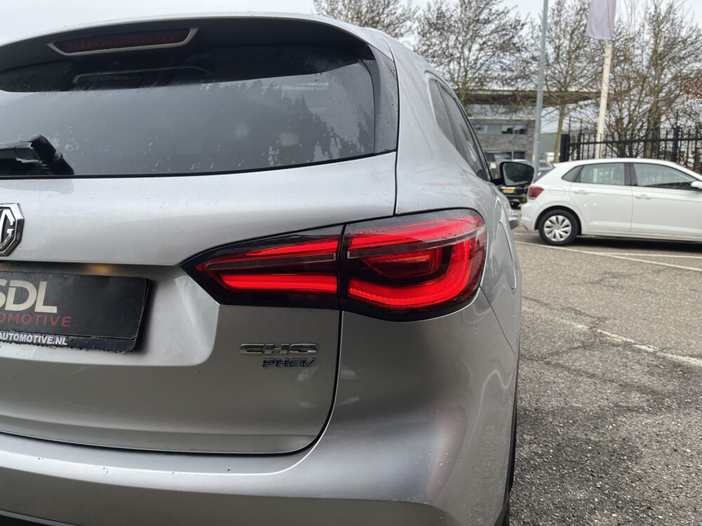 MG EHS 1.5 TGDI Luxury // SCHUIF-KANTELDAK // 360 CAMERA // ADAPT. CRUISE // ELEK.STOELEN+KLEP // DODEHOEK // KEYLESS // 9