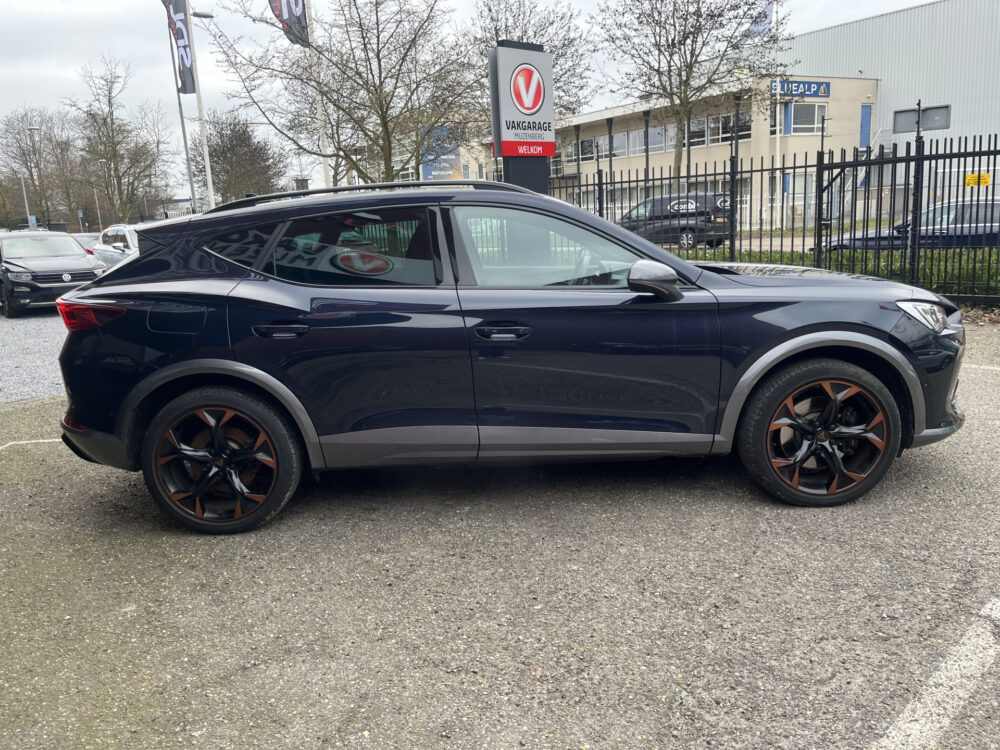 CUPRA Formentor 1.4 e-Hybrid VZ Copper Edition 245PK!! // ADAPT. CRUISE // KEYLESS // ELEK. KLEP // NAVI // DODEHOEK // VIRTUAL COCKPIT // 14