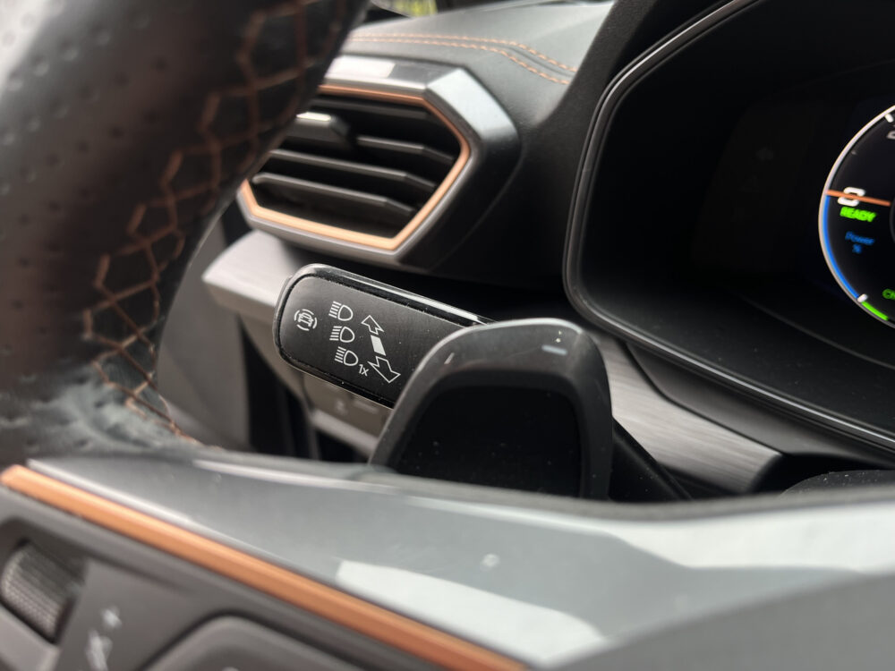 CUPRA Formentor 1.4 e-Hybrid VZ Copper Edition 245PK!! // ADAPT. CRUISE // KEYLESS // ELEK. KLEP // NAVI // DODEHOEK // VIRTUAL COCKPIT // 23