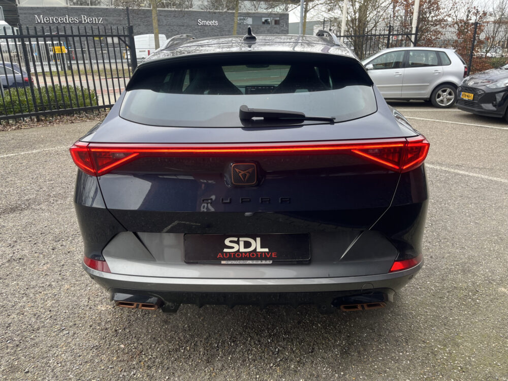 CUPRA Formentor 1.4 e-Hybrid VZ Copper Edition 245PK!! // ADAPT. CRUISE // KEYLESS // ELEK. KLEP // NAVI // DODEHOEK // VIRTUAL COCKPIT // 5