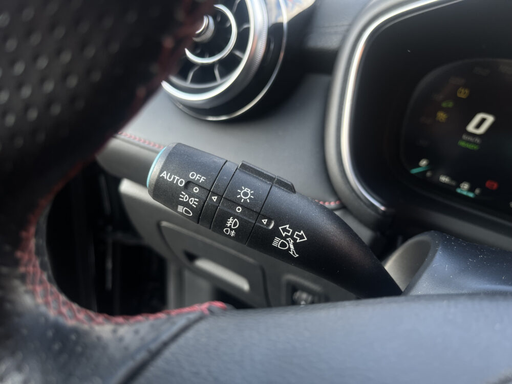 MG EHS 1.5 TGDI Luxury // SCHUIF-KANTELDAK// 360 CAMERA // ADAPT. CRUISE // ELEK.STOELEN+KLEP // DODEHOEK // KEYLESS // 23