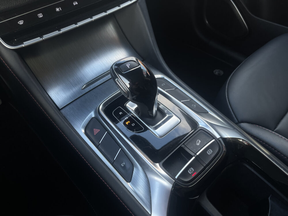 MG EHS 1.5 TGDI Luxury // SCHUIF-KANTELDAK// 360 CAMERA // ADAPT. CRUISE // ELEK.STOELEN+KLEP // DODEHOEK // KEYLESS // 25