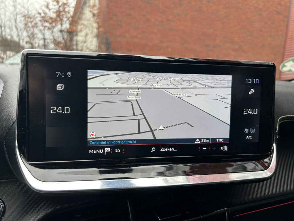 Peugeot 2008 1.2 PureTech GT-Line // NAVI // TREKHAAK// ADAPTIVE CRUISE // CAMERA // SCHUIF-KANTEL DAK 18