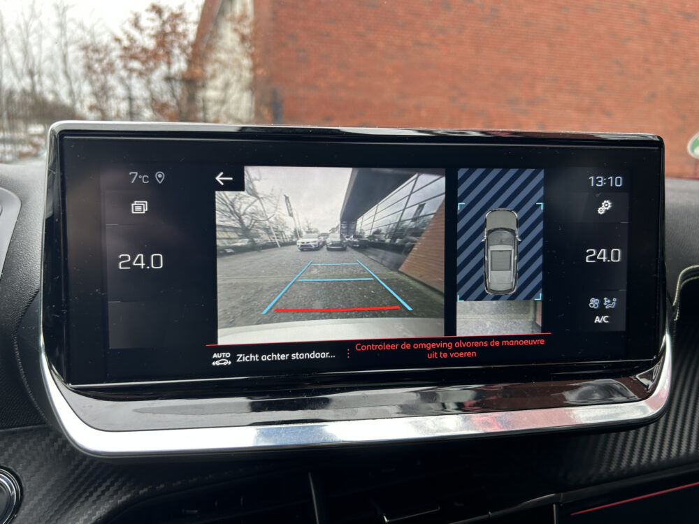 Peugeot 2008 1.2 PureTech GT-Line // NAVI // TREKHAAK// ADAPTIVE CRUISE // CAMERA // SCHUIF-KANTEL DAK 19