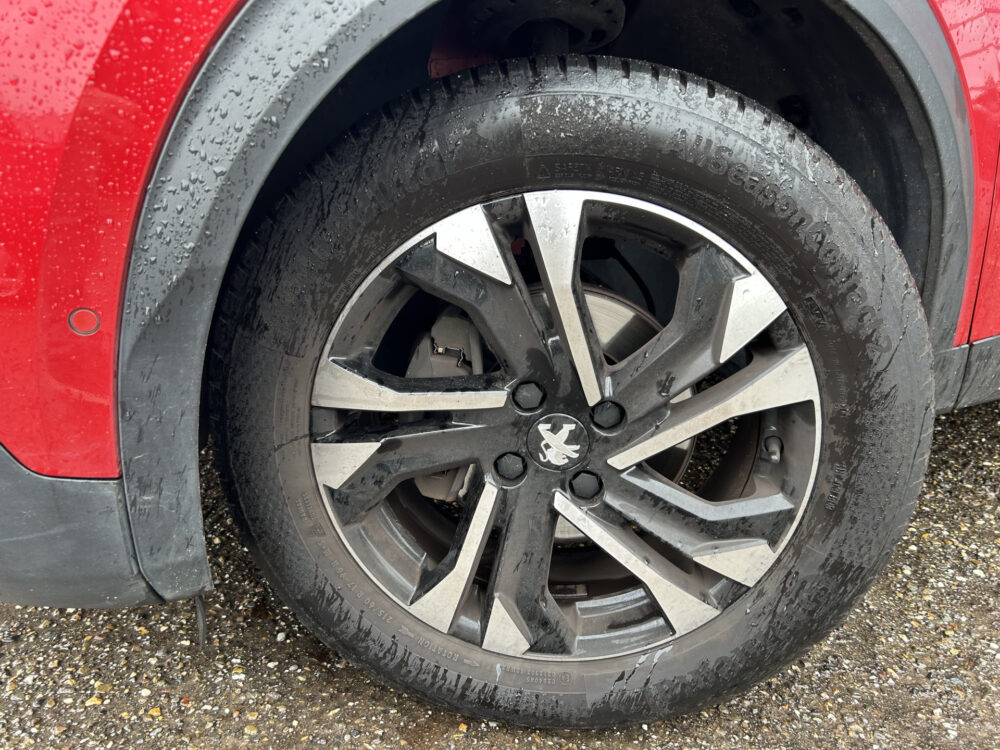 Peugeot 2008 1.2 PureTech GT-Line // NAVI // TREKHAAK// ADAPTIVE CRUISE // CAMERA // SCHUIF-KANTEL DAK 32