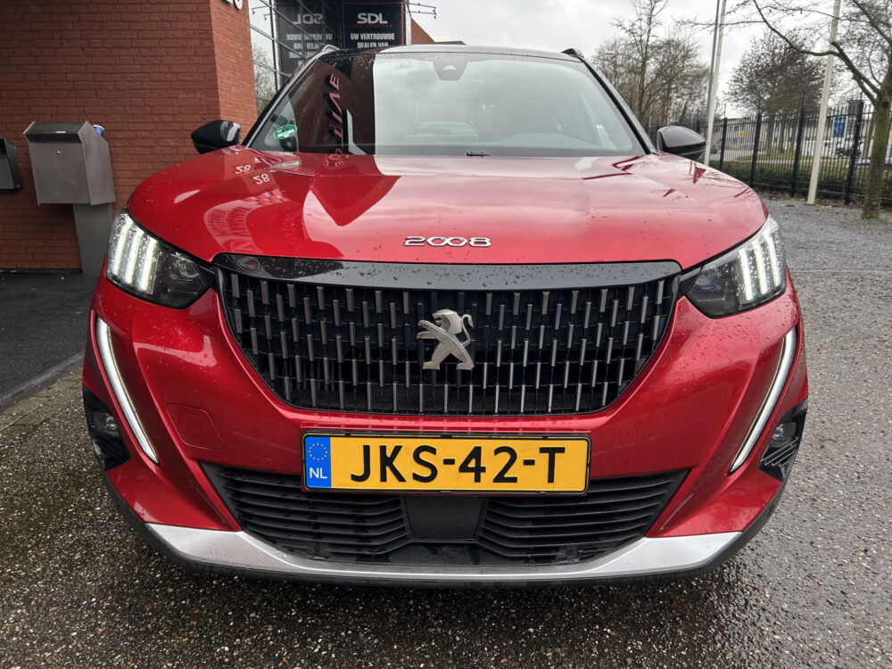 Peugeot 2008 1.2 PureTech GT-Line // NAVI // TREKHAAK// ADAPTIVE CRUISE // CAMERA // SCHUIF-KANTEL DAK 4