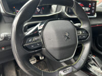 Peugeot 2008 1.2 PureTech GT-Line // NAVI // TREKHAAK// ADAPTIVE CRUISE // CAMERA // SCHUIF-KANTEL DAK 45