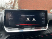 Peugeot 2008 1.2 PureTech GT-Line // NAVI // TREKHAAK// ADAPTIVE CRUISE // CAMERA // SCHUIF-KANTEL DAK 59