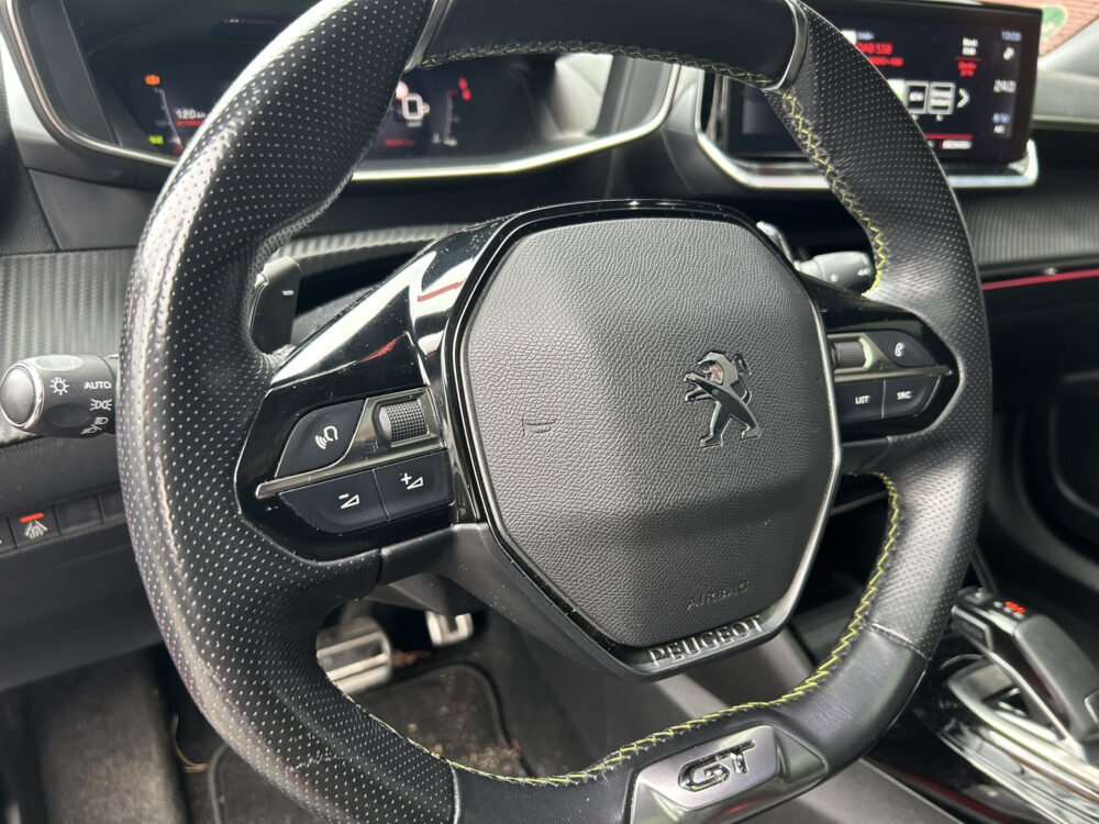 Peugeot 2008 1.2 PureTech GT-Line // NAVI // TREKHAAK// ADAPTIVE CRUISE // CAMERA // SCHUIF-KANTEL DAK 6