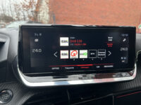 Peugeot 2008 1.2 PureTech GT-Line // NAVI // TREKHAAK// ADAPTIVE CRUISE // CAMERA // SCHUIF-KANTEL DAK 60