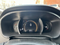 Renault Mégane Estate 1.2 TCe Limited // LED // NAVI // KEYLESS // CRUISE // LMV // PDC 63