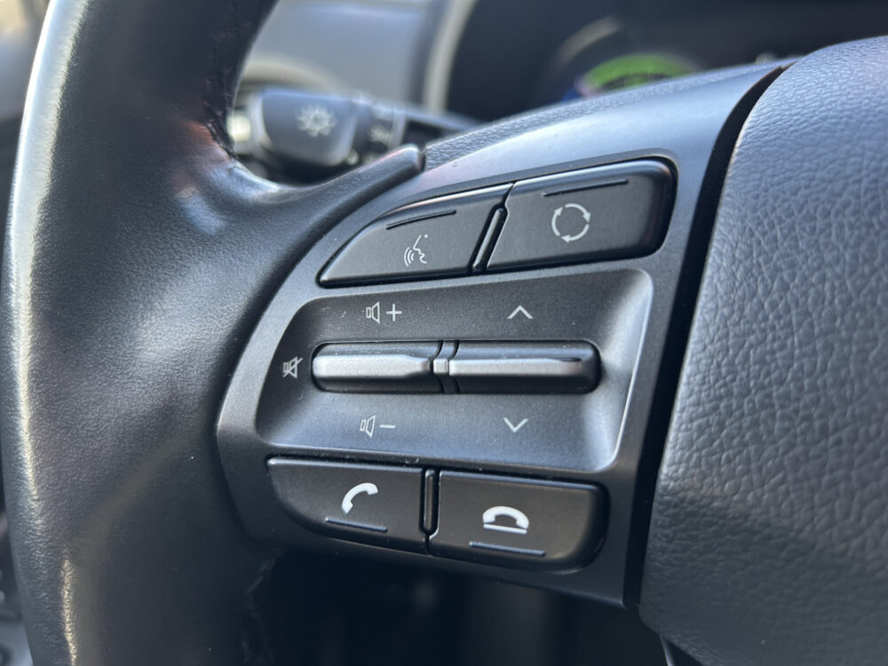 Hyundai KONA 1.6 GDI HEV Premium // LED // NAVI + CARPLAY // CAMERA // CRUISE // HALF-LEDER // KRELL AUDIO!! 9