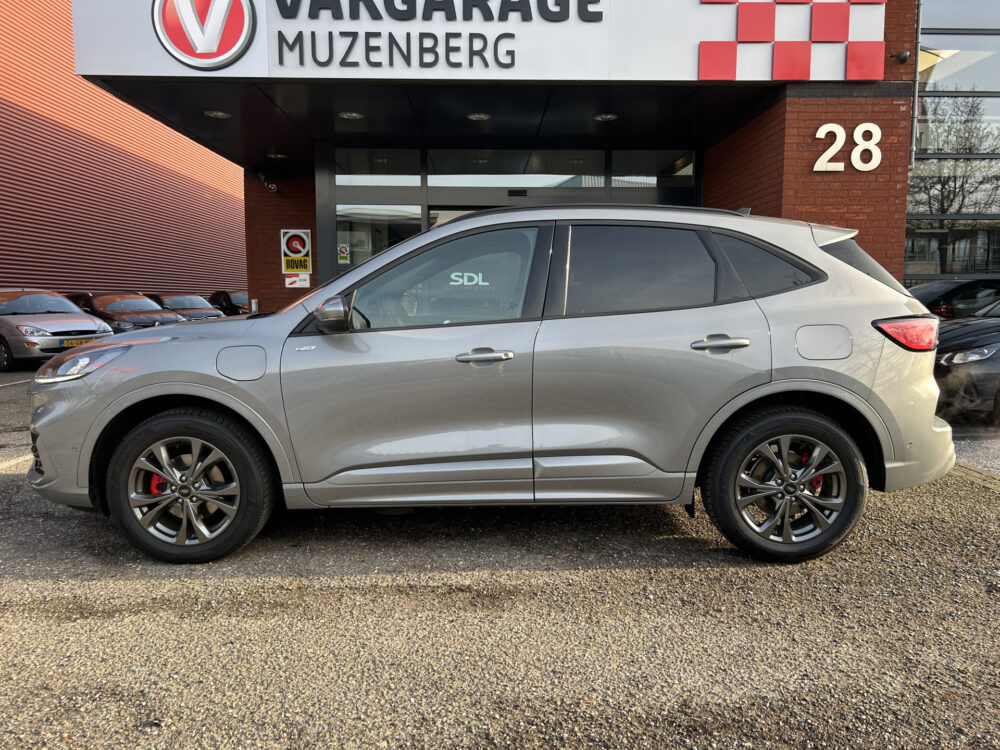 Ford Kuga 2.5 PHEV ST-Line // FULL LED // NAVI + CARPLAY // CAMERA // PDC V+A // ADAPTIVE CRUISE // WINTERPACK 3