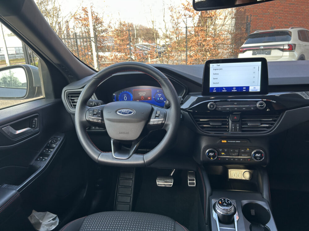 Ford Kuga 2.5 PHEV ST-Line // FULL LED // NAVI + CARPLAY // CAMERA // PDC V+A // ADAPTIVE CRUISE // WINTERPACK 7