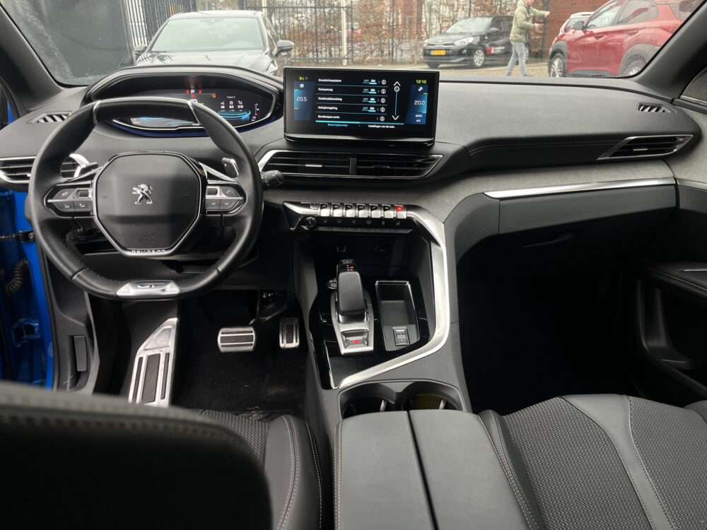 Peugeot 3008 1.6 HYbrid 225 GT Black Pack // FULL LED // LEDER // DODEHOEK // KEYLESS // FOCAL AUDIO // NAVI+CARPLAY // 16