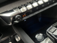 Peugeot 3008 1.6 HYbrid 225 GT Black Pack // FULL LED // LEDER // DODEHOEK // KEYLESS // FOCAL AUDIO // NAVI+CARPLAY // 63