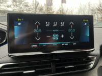 Peugeot 3008 1.6 HYbrid 225 GT Black Pack // FULL LED // LEDER // DODEHOEK // KEYLESS // FOCAL AUDIO // NAVI+CARPLAY // 67