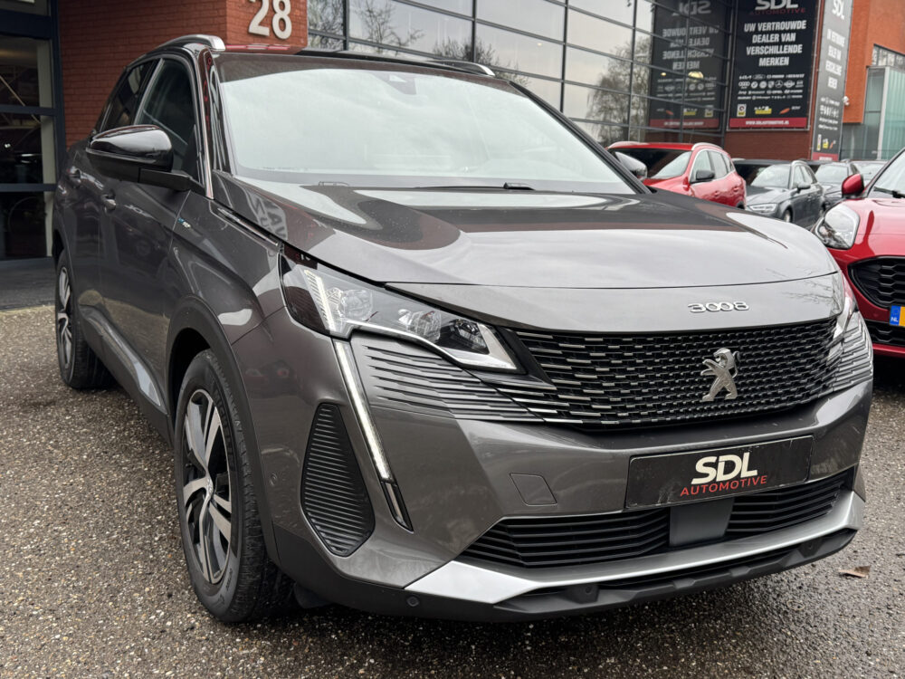 Peugeot 3008 1.6 HYbrid 225 GT // NAVI // CAMERA // CLIMA // ADAPTIVE CRUISE // DODEN HOEK SENSOR // STOELVERWARMING // 1