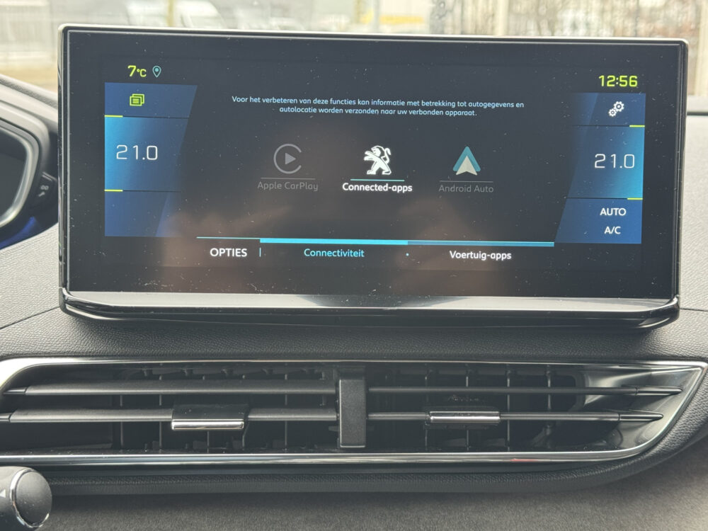 Peugeot 3008 1.6 HYbrid 225 GT // NAVI // CAMERA // CLIMA // ADAPTIVE CRUISE // DODEN HOEK SENSOR // STOELVERWARMING // 16