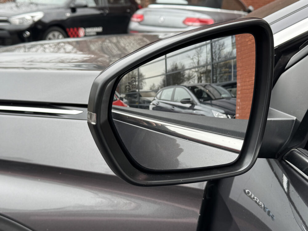 Peugeot 3008 1.6 HYbrid 225 GT // NAVI // CAMERA // CLIMA // ADAPTIVE CRUISE // DODEN HOEK SENSOR // STOELVERWARMING // 27