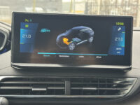 Peugeot 3008 1.6 HYbrid 225 GT // NAVI // CAMERA // CLIMA // ADAPTIVE CRUISE // DODEN HOEK SENSOR // STOELVERWARMING // 48