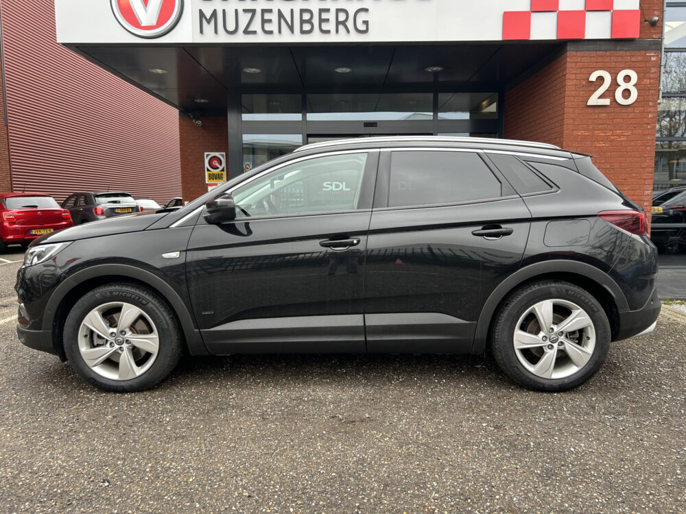 Opel Grandland X 1.6 Turbo Hybrid4 300PK!! Business Elegance // FULL LED // NAVI + CARPLAY // PDC V+A // STOELVERWARMING // CAMERA 4