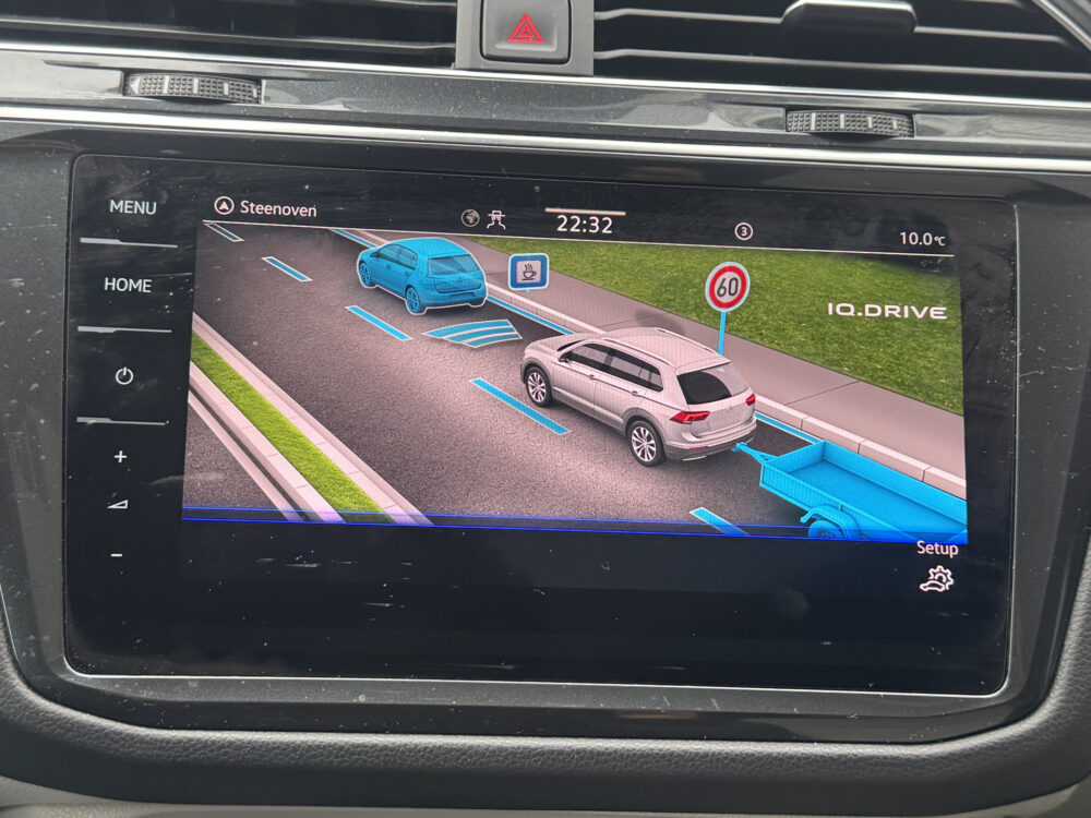 Volkswagen Tiguan 1.4 TSI eHybrid Business+ // PANO SCHUIF-DAK // NAVI // ADAPTIVE CRUISE // AFN. TREKHAAK // ELEK. ACHTERKLEP // PDC V+A // 18