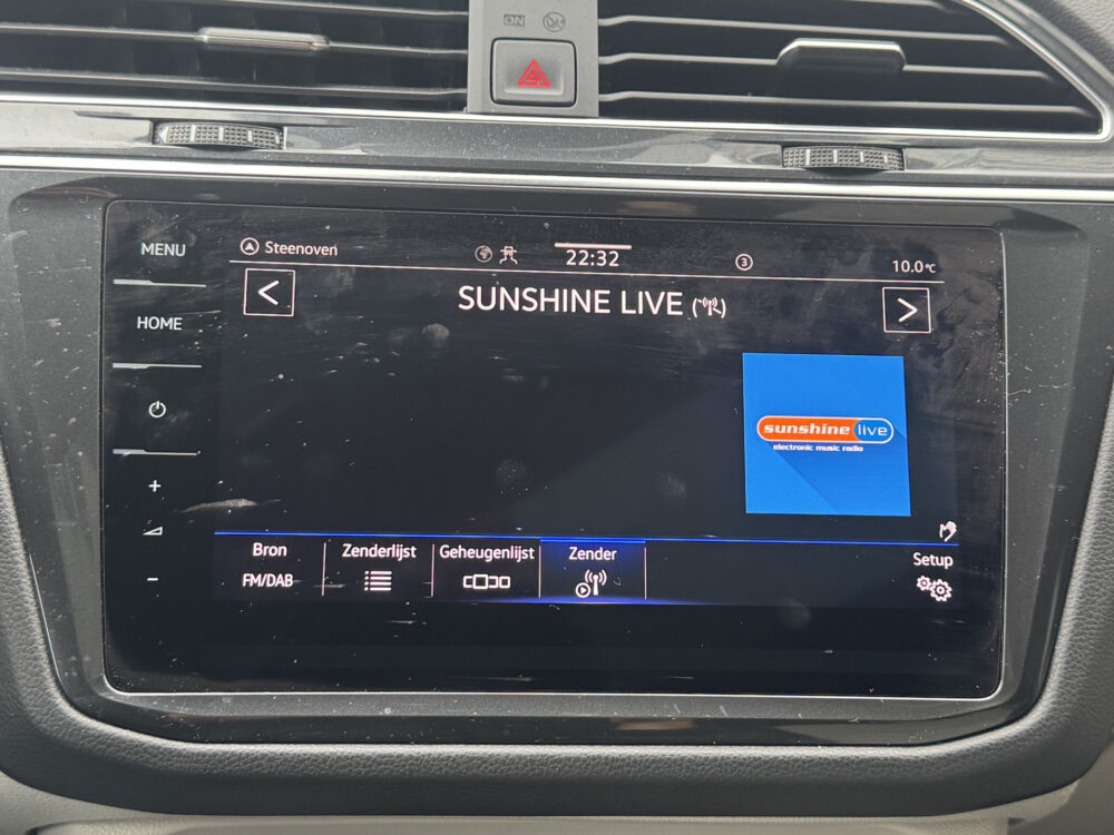 Volkswagen Tiguan 1.4 TSI eHybrid Business+ // PANO SCHUIF-DAK // NAVI // ADAPTIVE CRUISE // AFN. TREKHAAK // ELEK. ACHTERKLEP // PDC V+A // 20