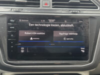 Volkswagen Tiguan 1.4 TSI eHybrid Business+ // PANO SCHUIF-DAK // NAVI // ADAPTIVE CRUISE // AFN. TREKHAAK // ELEK. ACHTERKLEP // PDC V+A // 54